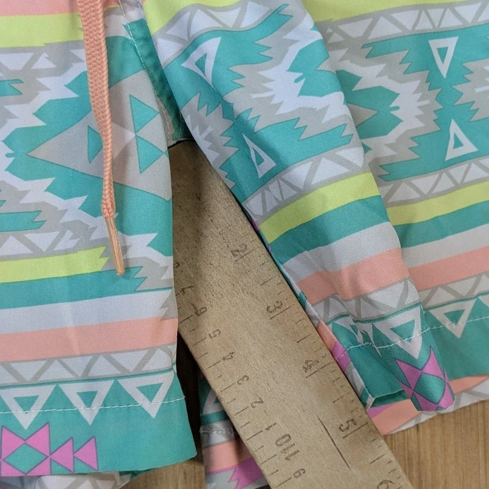 Chubbies Mens Teal Aztec Geometric Print Swim Trunks Medium 5.5 Inch Inseam